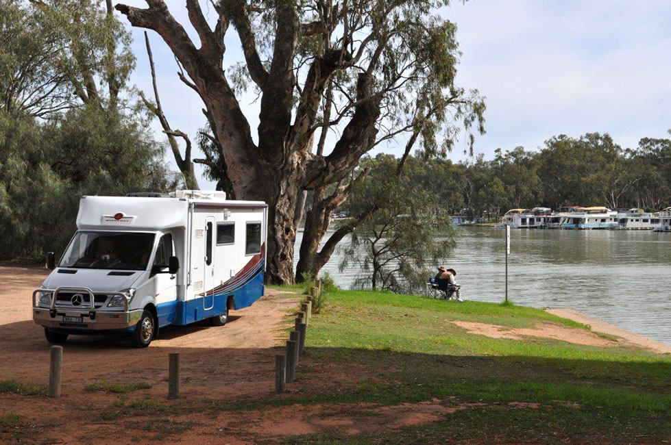 Wirraway 260 motorhome